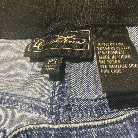 DG2 by Diane Gilman - Queen of Jeans - Picture 4 of 5